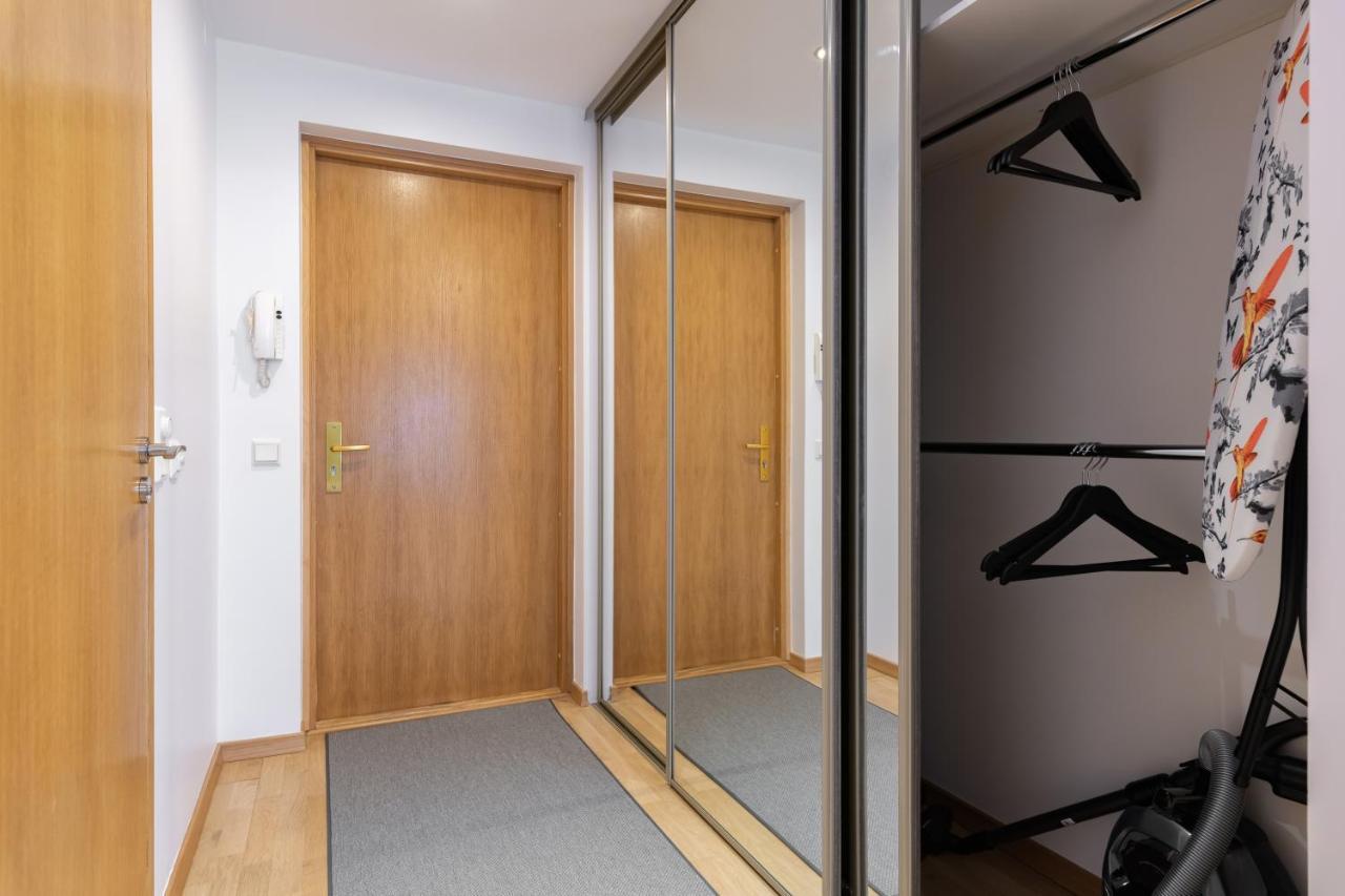 Cozy Foorum Apartment - Tallinn City Centre Ngoại thất bức ảnh